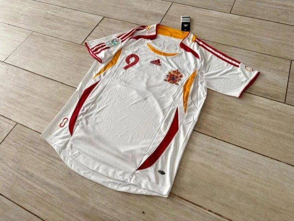Producto - CAMISETA ESPAÑA IMPORTADA ALTERNATIVA RETRO 2006 #9 TORRES - 1