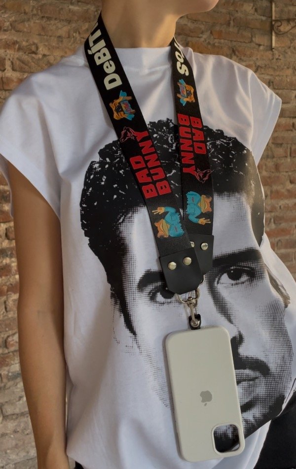 Producto - Correa porta celular Bad Bunny