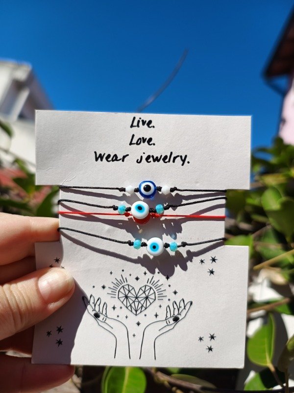 Producto - Pulsera de hilo Ojo turco