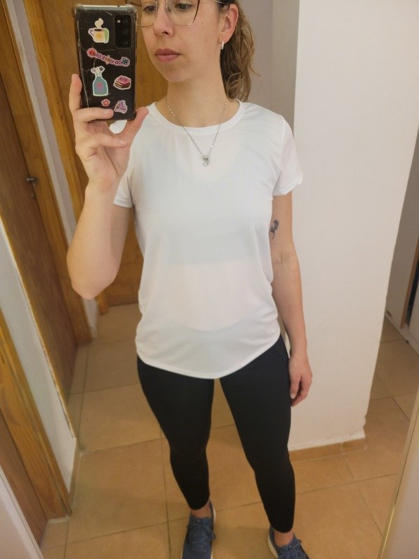 Producto - Remera Kyro Blanca - Microtexturizada