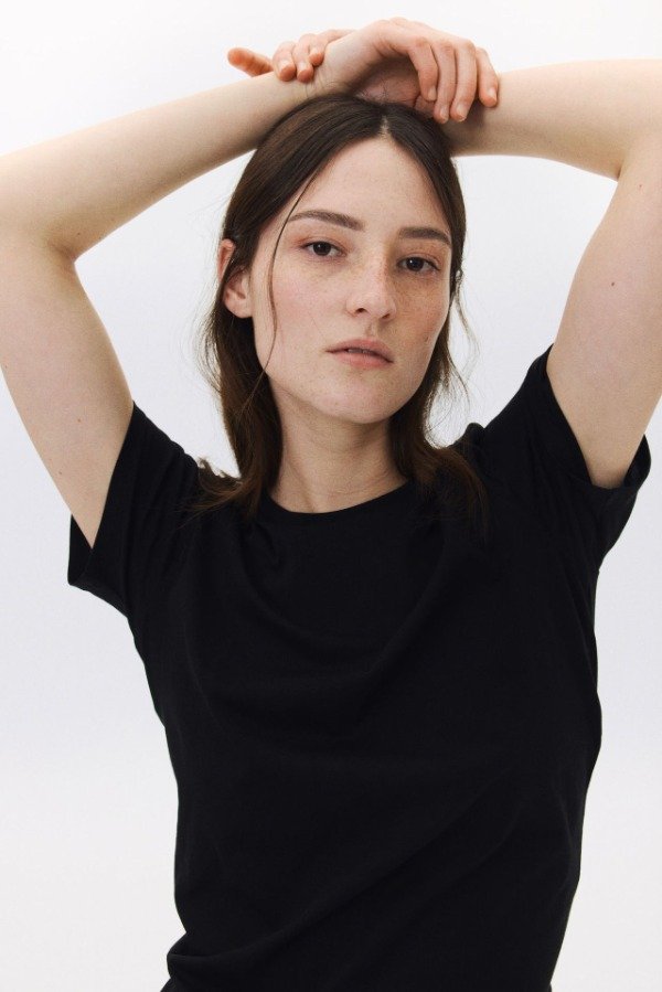 Producto - Remera HyM mujer negra