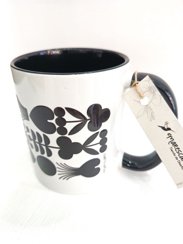 Producto - Taza Negra Black/ Naturaleza