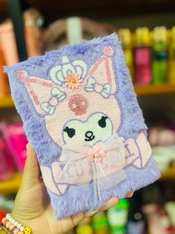 Producto - Cuaderno de peluche kuromi