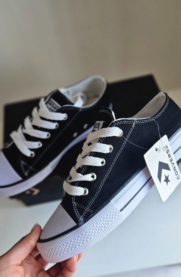 Producto - ZAPATILLAS ESTILO CONVERSE NEGRAS