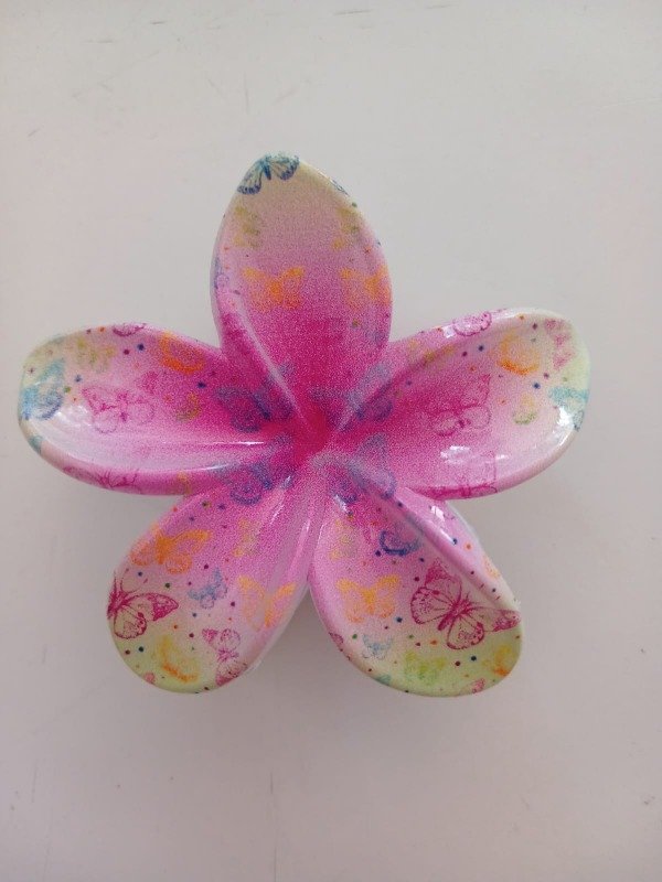 Producto - Broche p/pelo 7.5cm Flor Hawaiana Estampa Mariposa M01
