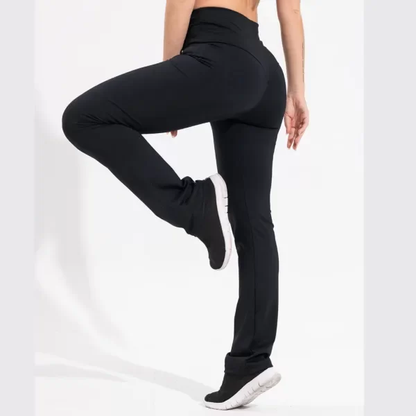 Producto - Calza recta tiro alto negro