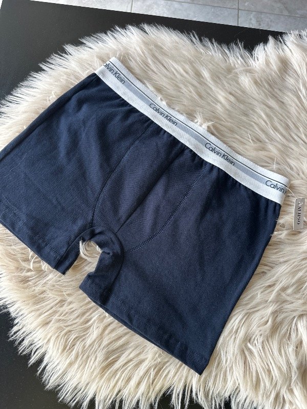 Producto - BÓXER CALVIN KLEIN SIN CAJA AZUL OSCURO