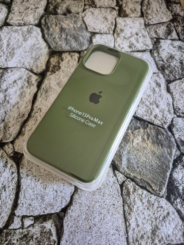 Producto - Funda silicone case logo Iphone 13 Pro Max verde militar