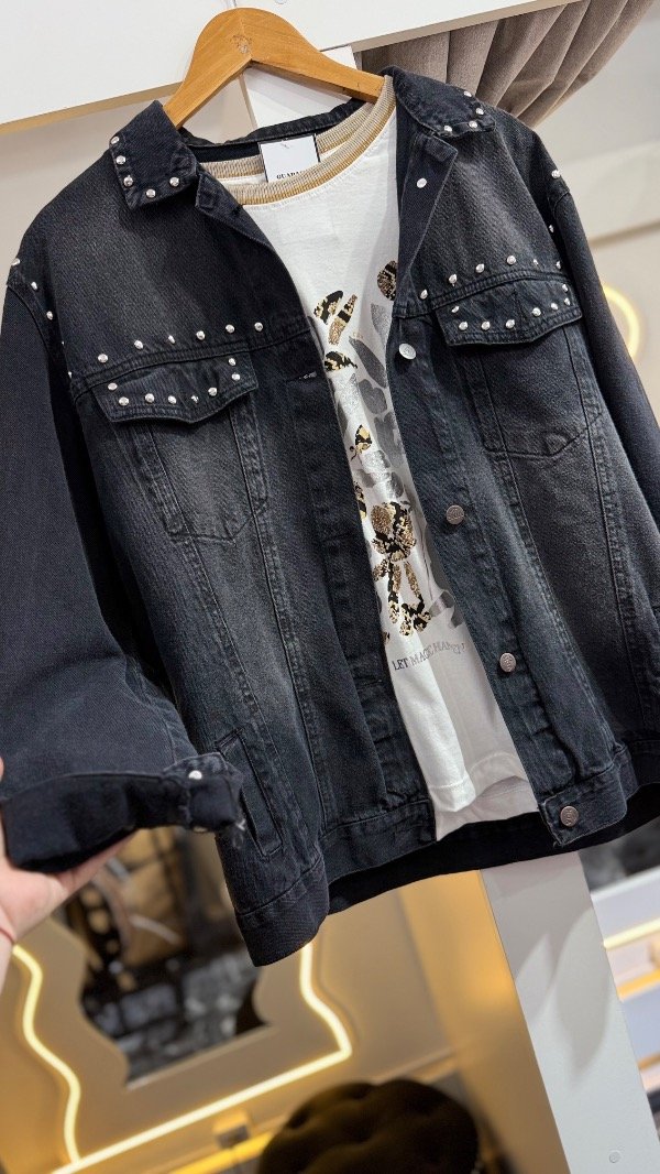 Producto - Campera Over Tachas gris - 0