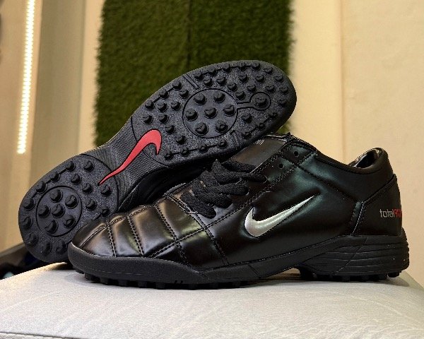 Producto - NIKE TOTAL 90 total negro 5