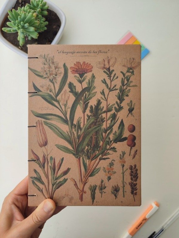 Producto - Cuaderno A5 "El lenguaje secreto de las plantas" -en stock-