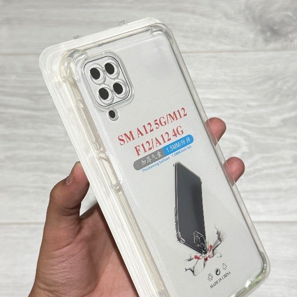 Producto - FUNDA TRANSPARENTE CUBRE CÁMARA A12