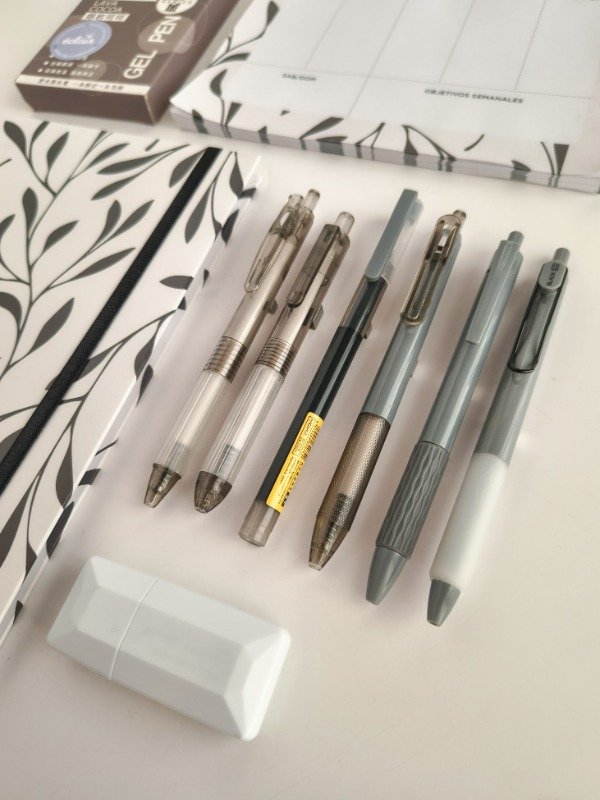 Producto - Combo cuaderno + organizador semanal + accesorios - Negro - 3