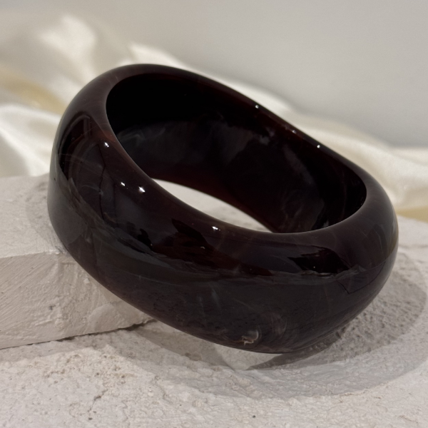 Producto - Brazalete resina marron