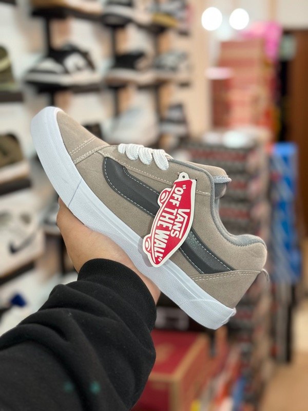 Producto - Vans knu grey