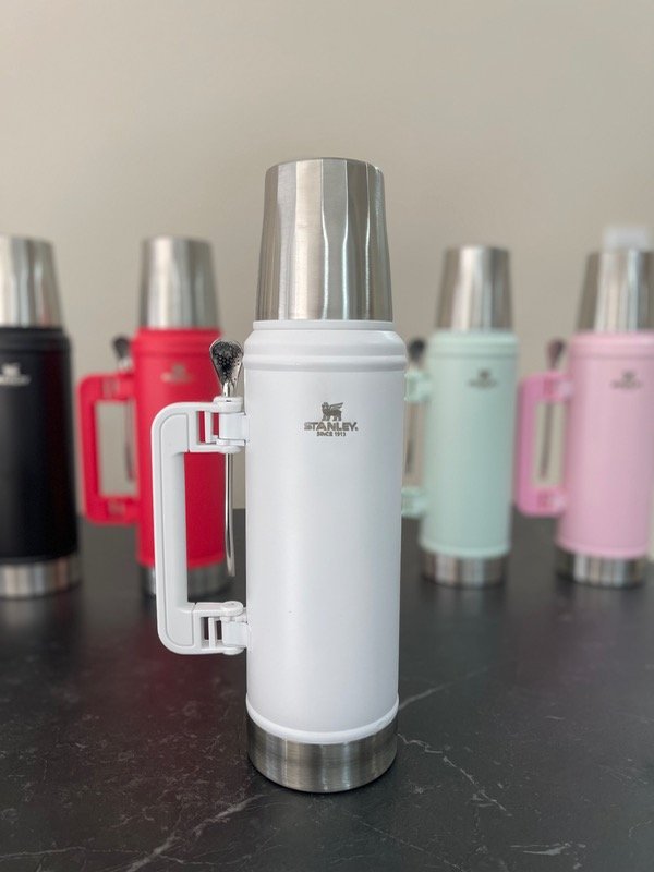 Producto - Termo 1.2 L con bombilla