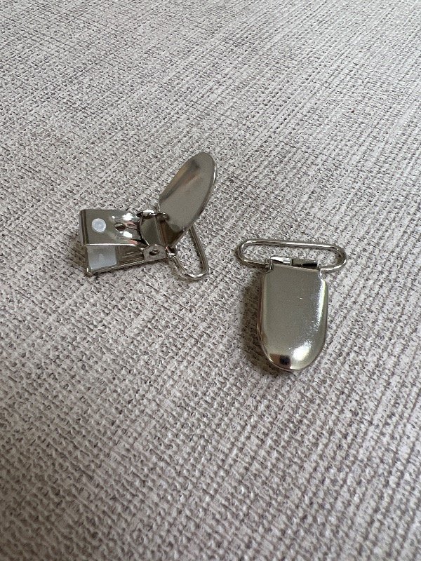 Producto - Ganchito para porta chupetes o pesa para mantel