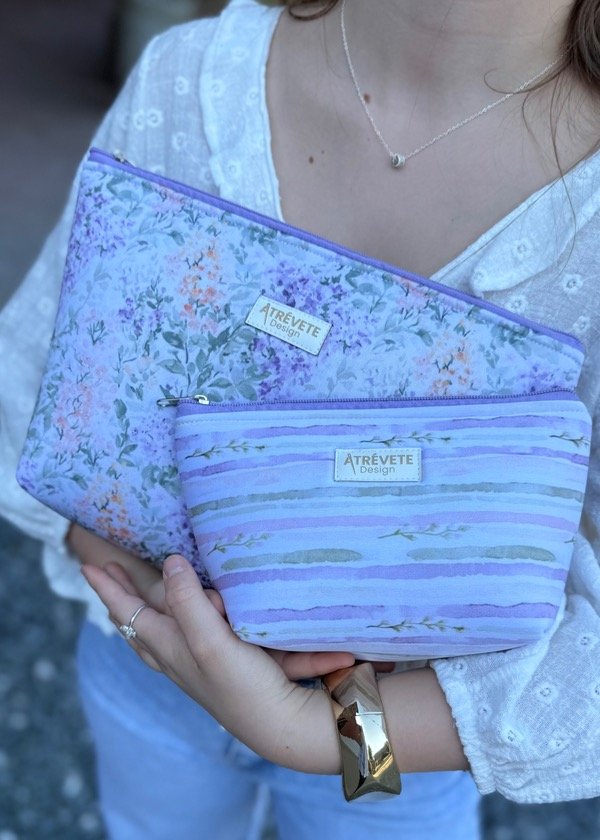 Producto - Set de Neceser XXL y Mini - Flores y rayado lila