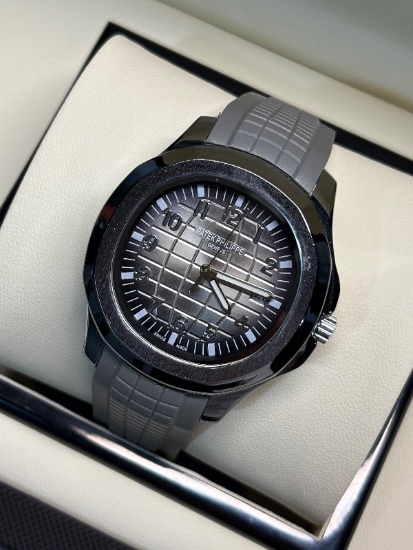 Producto - Patek Philippe Aquanaut Date Grey