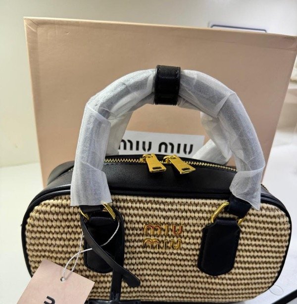 Producto - Cartera Mimbre Miu Miu