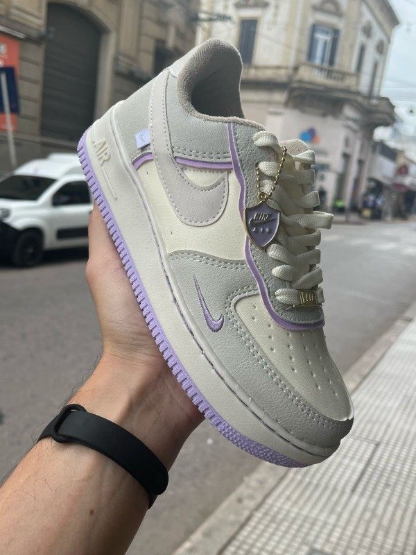 Producto - NIKE AF (Lila)