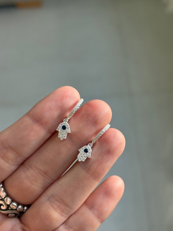 Producto - Huggies mano Fatima cubic