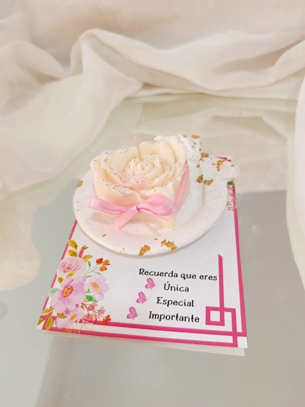 Producto - Combo rosa o peonia + bandeja moñito