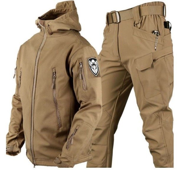 Conjunto Tactico Softshell Campera y Pantalon Camel — imagen 2
