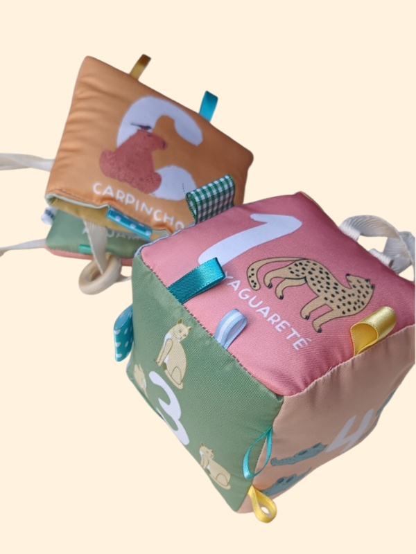 Producto - Desplegable y cubito sensorial