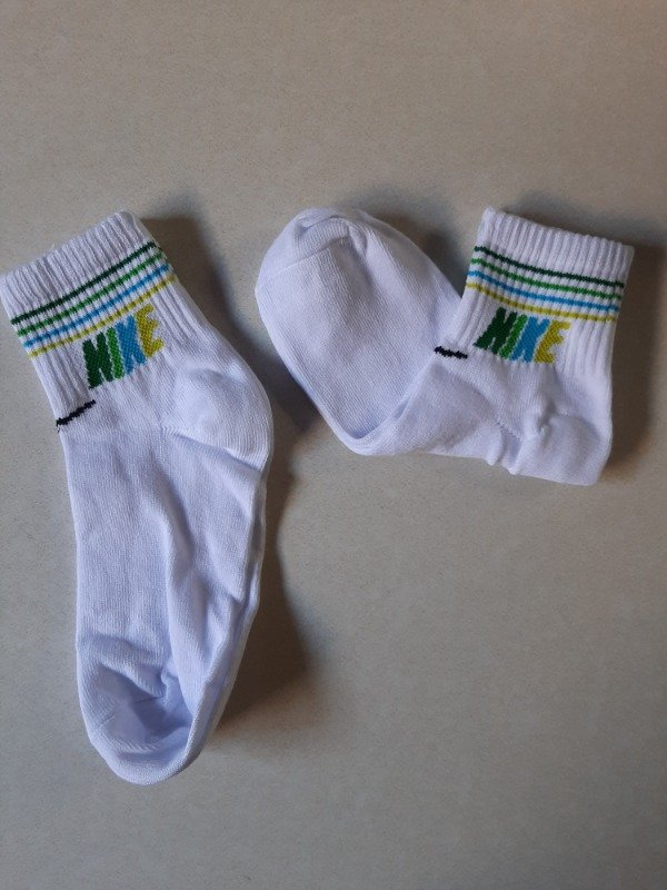 Producto - Soquete alto adulto - Nike blanco rayas verde degrade