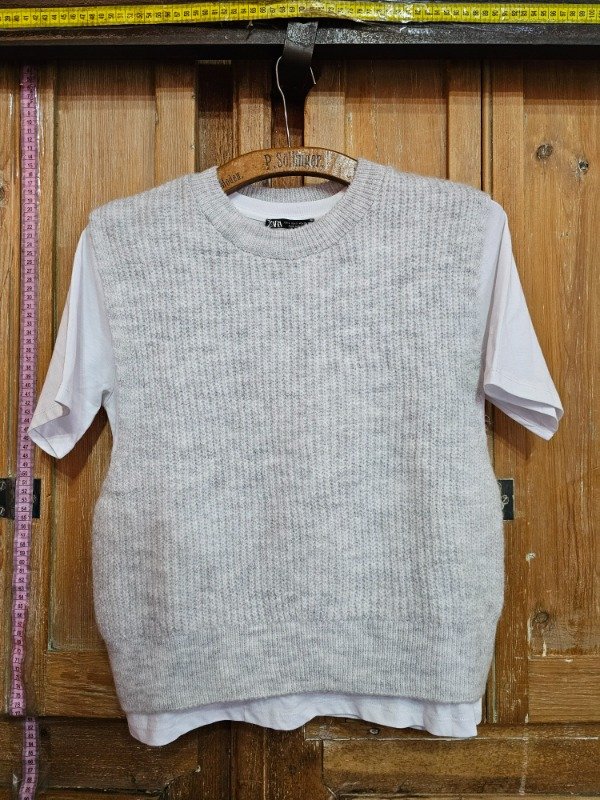Producto - Remera Chaleco Zara t.s