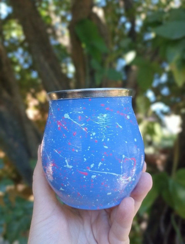 Producto - Mate de acero inoxidable azul con chispas magenta y verde agua