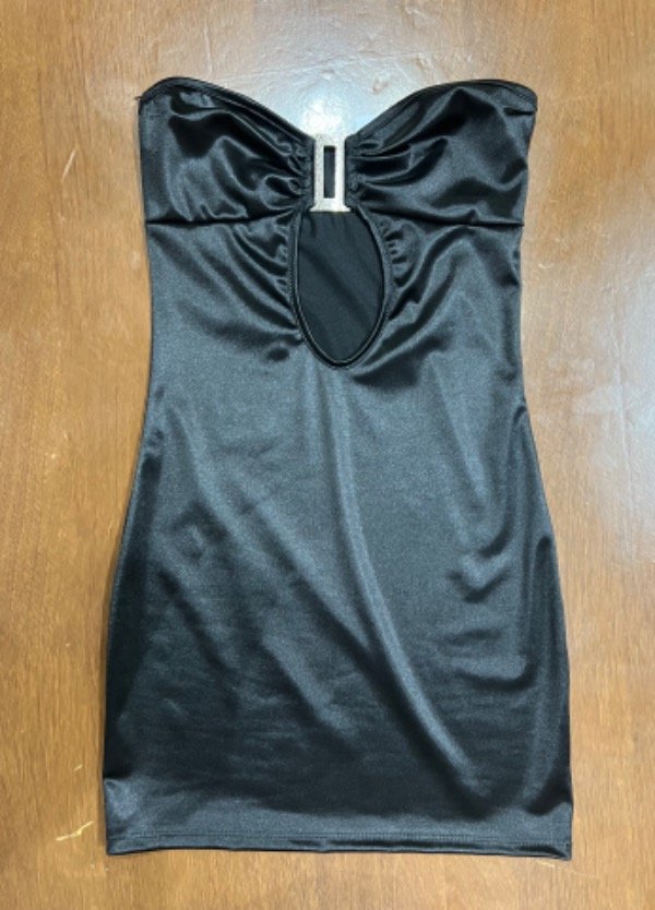 Producto - VESTIDO STRAPLESS APLIQUE