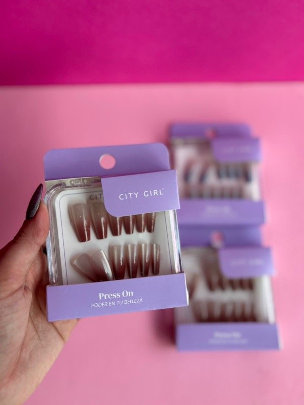 Producto - Uñas Press On City Girl