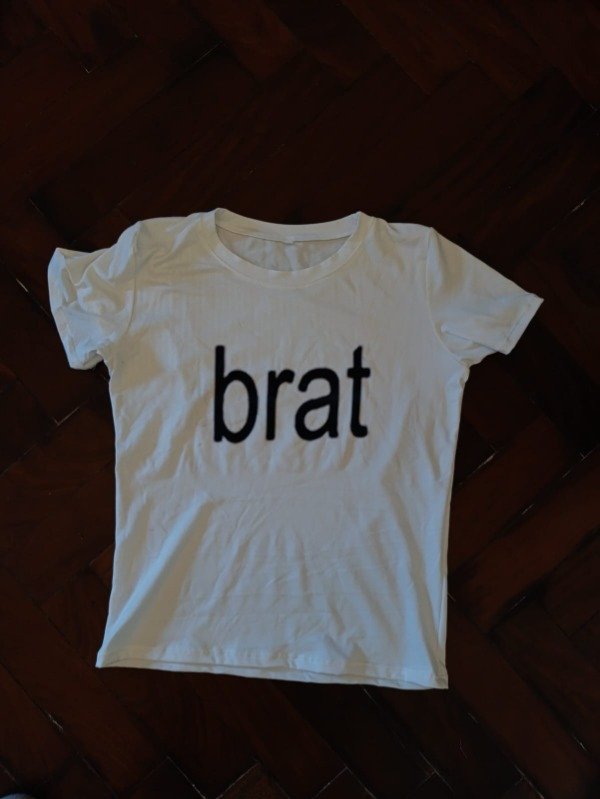 Producto - Remera Brat (LEER DESCRIPCION)