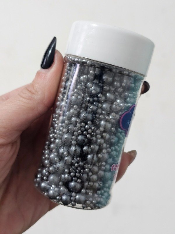 Producto - Perlas negras tamaño mix 85kg