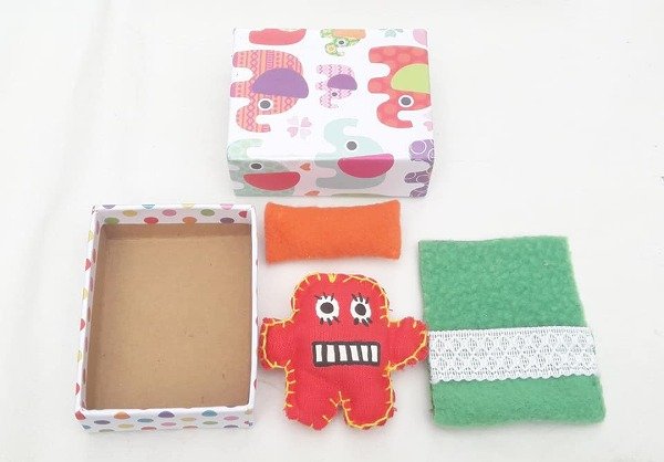 Producto - Monstruos Quitapenas