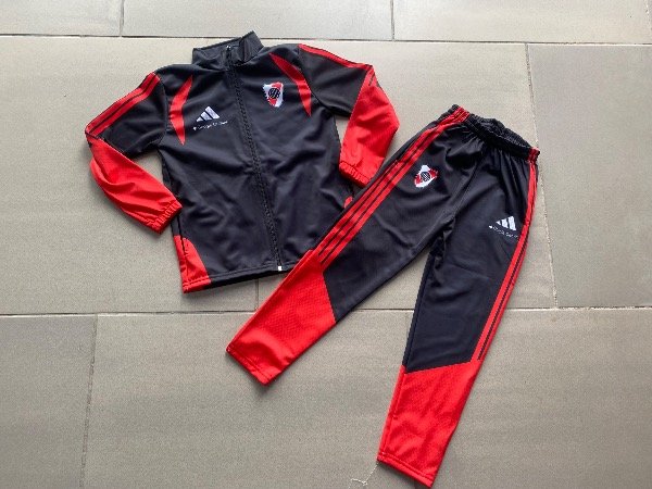 Producto - Conjunto River niño friza