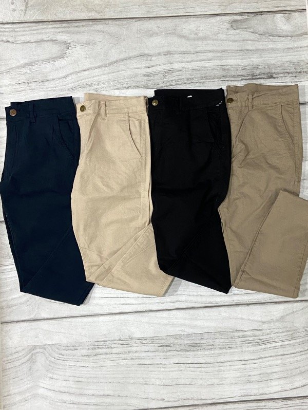 Producto - PANTALÓN CORTE CHINO DE GABARDINA