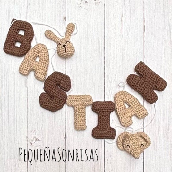 Producto - Cartel de 7 Letras con 4 adornos - 1