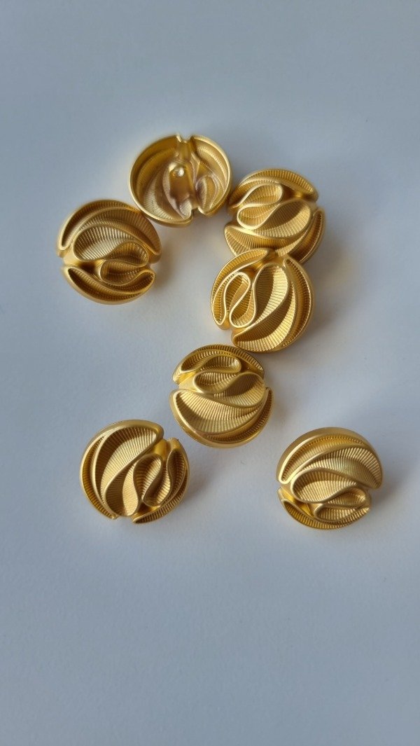 Producto - Botón metal DORADO forma de ROSA (varias medidas)