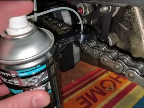 Producto - Aceitador de cadena de moto