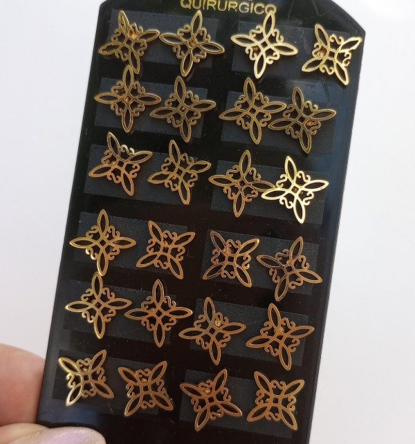 Producto - Aros dorados de Nudo de Bruja