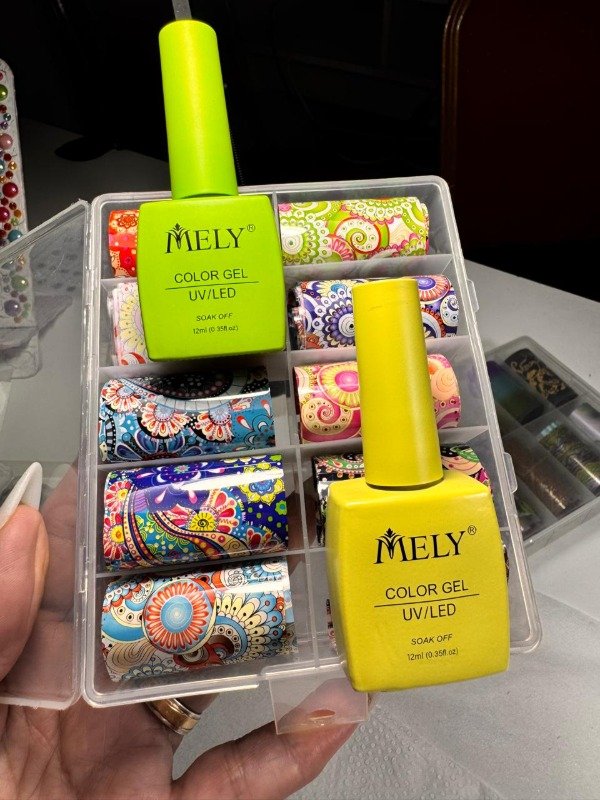 Producto - ESMALTE MELY 048/049