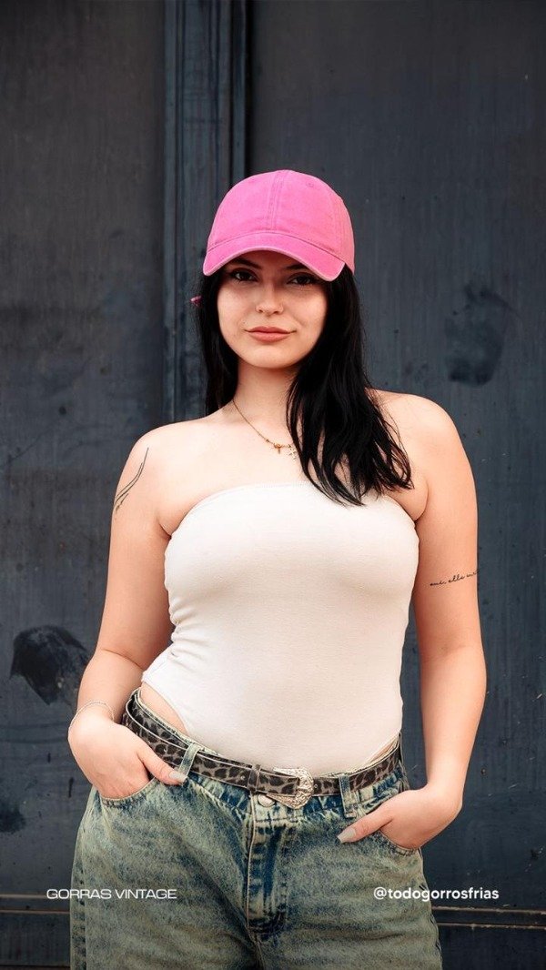 Producto - GORRA LISA ROSA VINTAGE