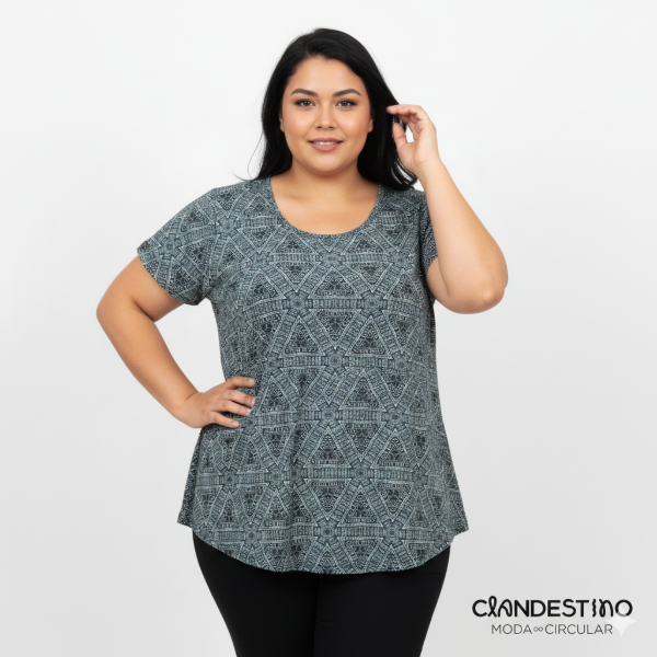 Producto - Remera LulaRoa elastizada  t.5/6 NUEVA