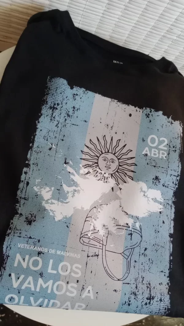 Producto - Remeron oversize Dtf Malvinas