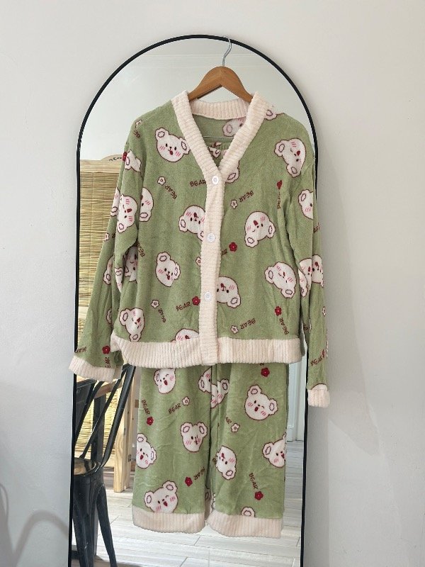 Producto - CONJUNTO CAMISERO VERDE ESTAMPADO