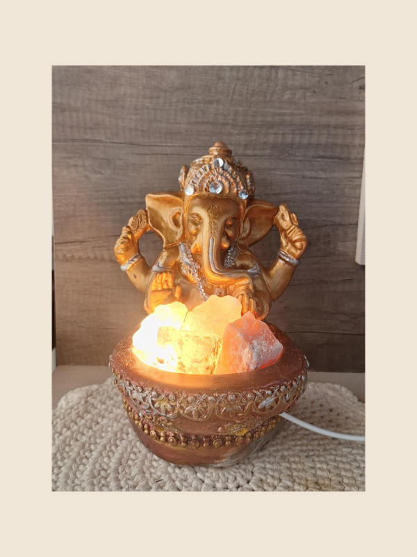 Producto - Lampara de sal Ganesha dorada