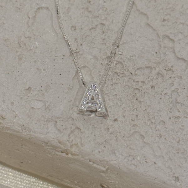 Producto - Collar inicial A PL